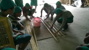 Apply of resin for to make mechanizedfurniture